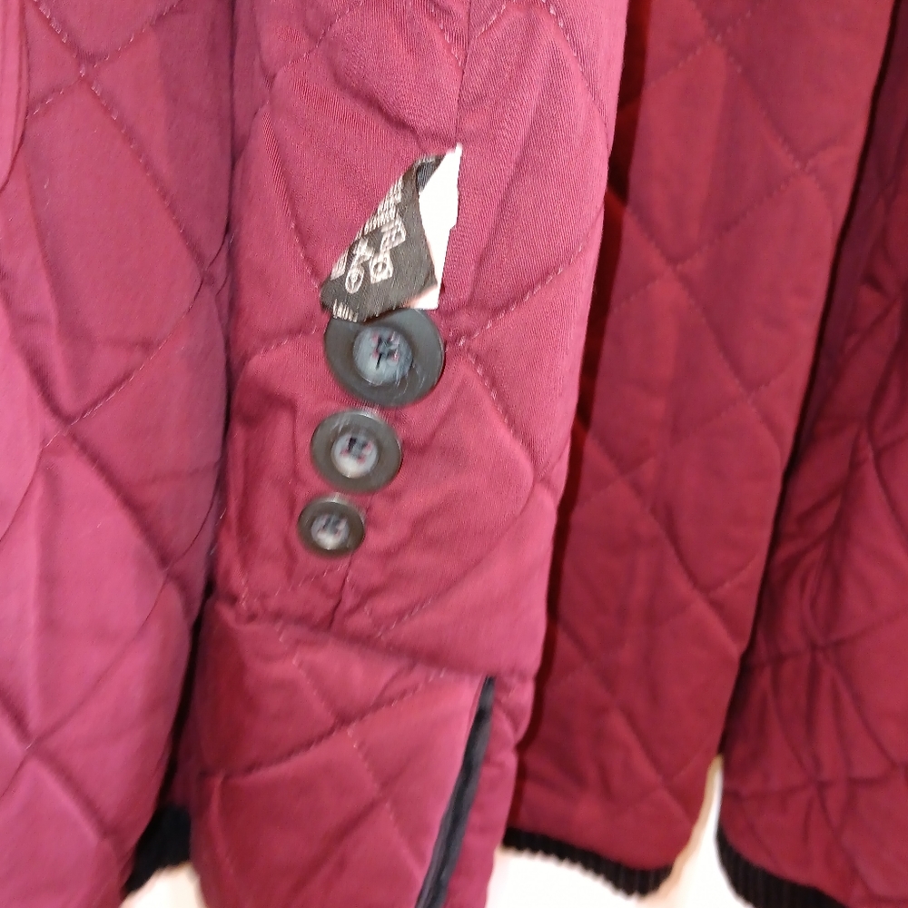 Coat - Picture 9 of 9